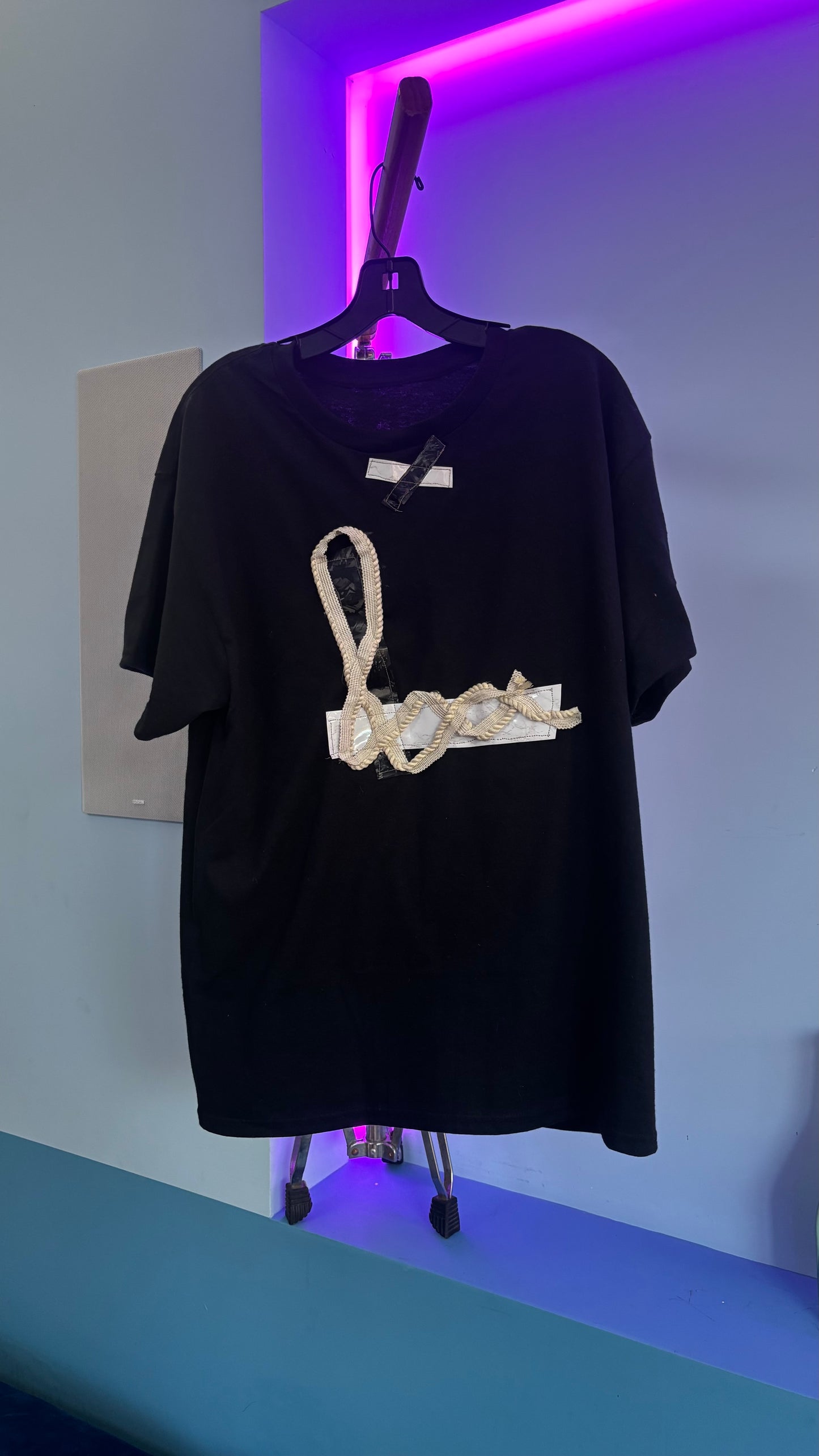 Lux1 malibu Black & White T shirt (Black)