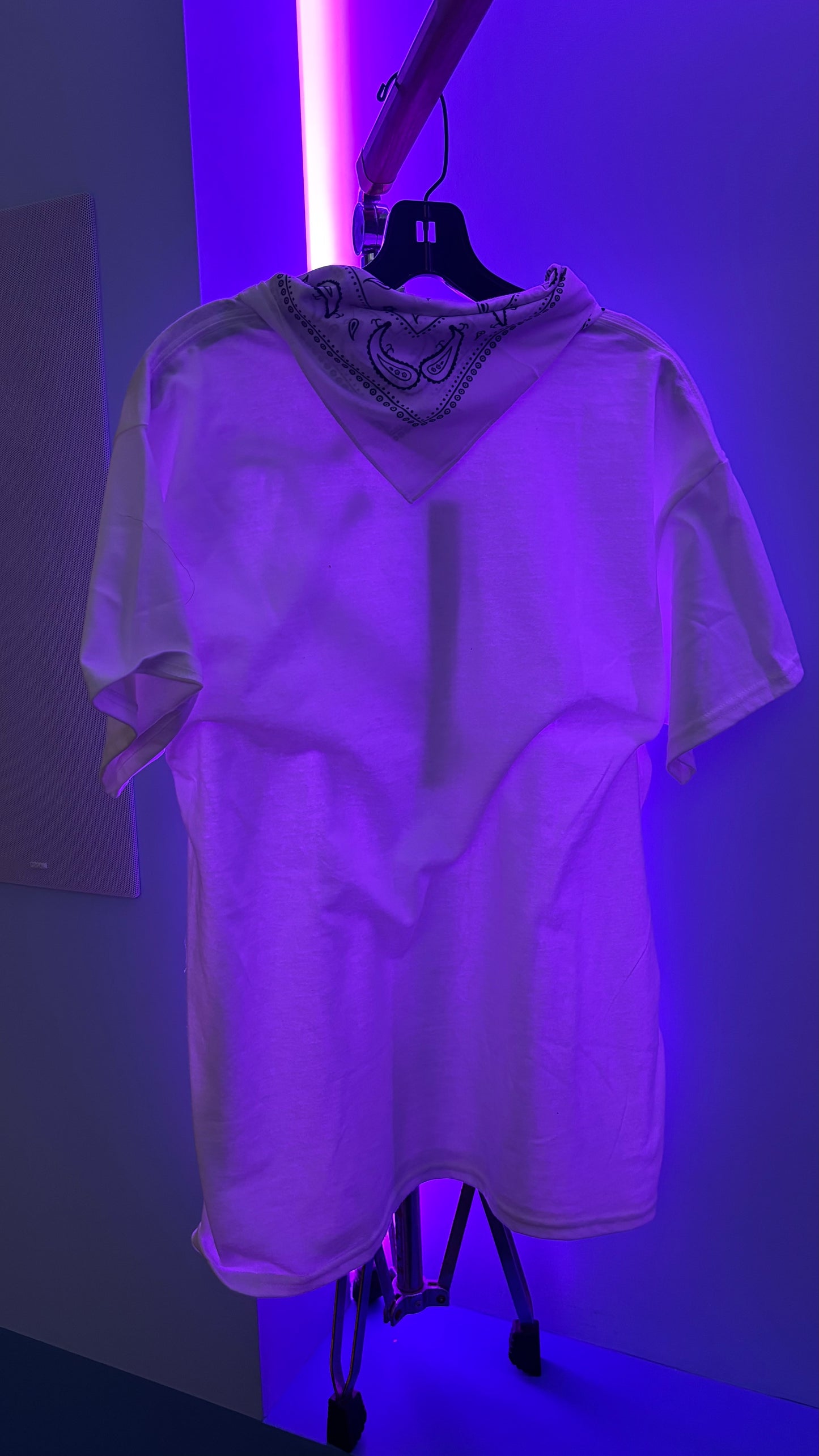 Lux1 malibu “SHOOT OUT” t shirt (White)