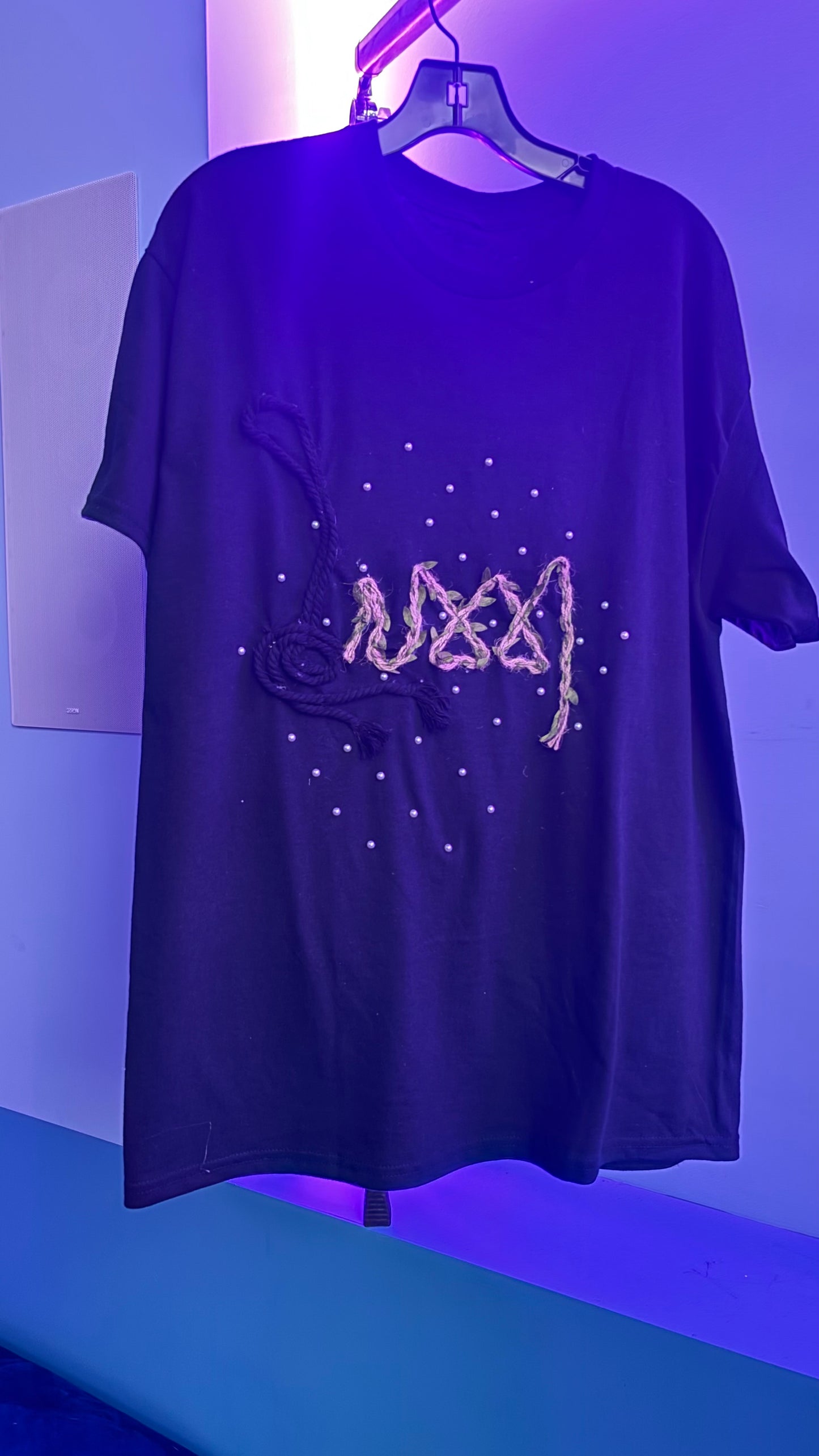Lux1 malibu Earth shirt (Black)